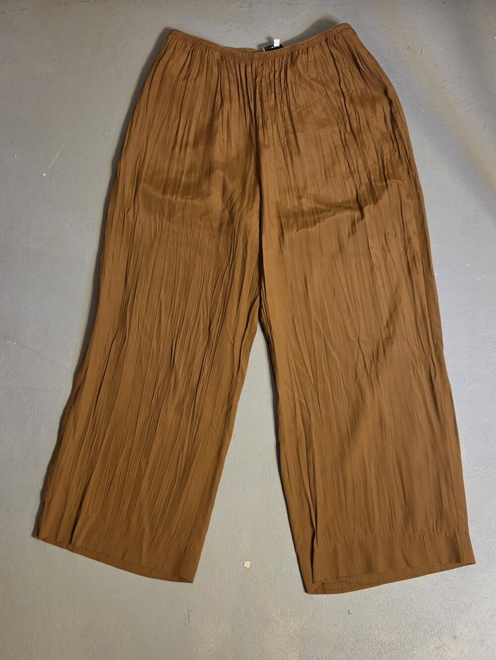 NWT Vince Womens Silk Blend Crushed Wide Leg Pants Size S Brown Pleated Elastic